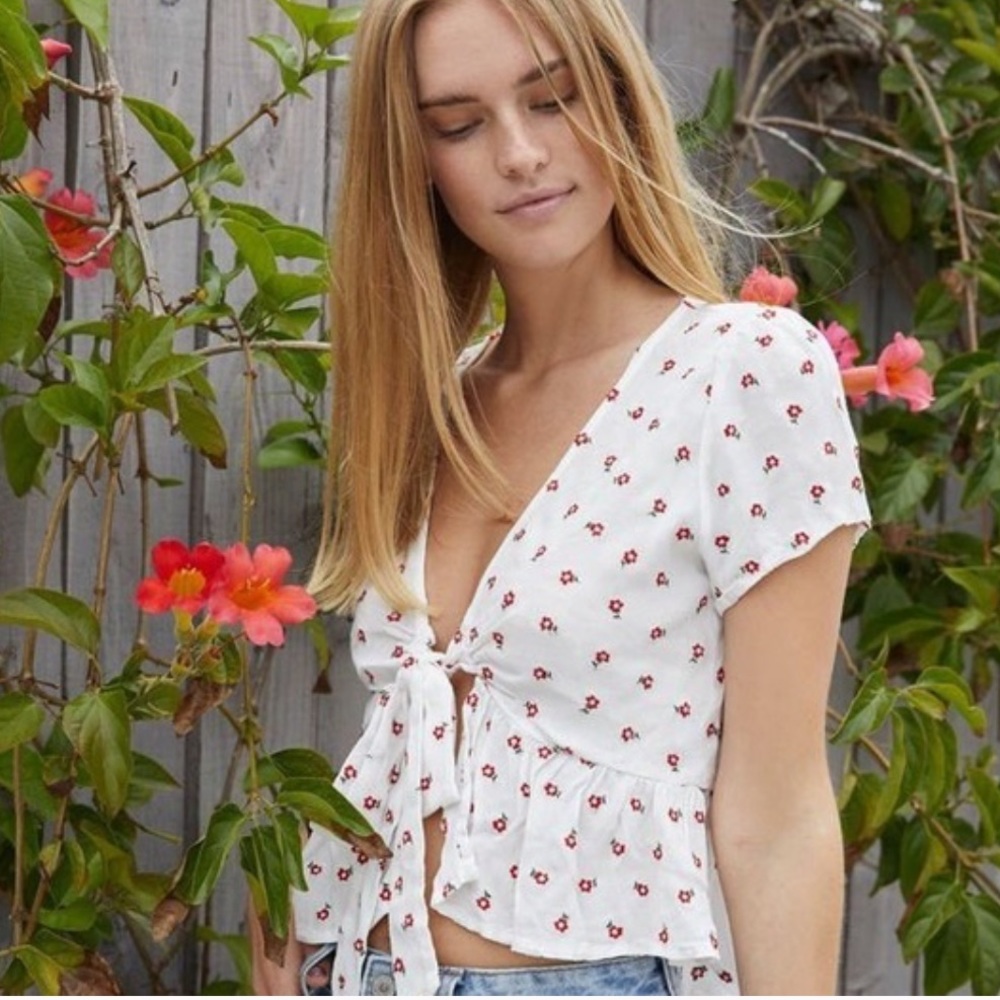 Brandy Melville Tie Top